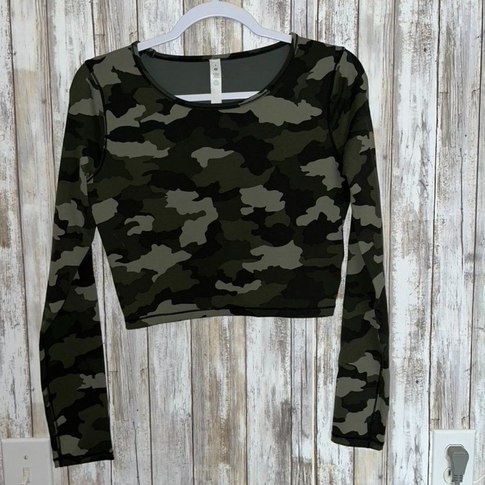 Lululemon wunder train cropped long sleeve size 8